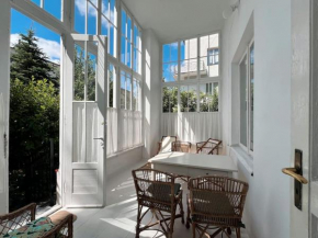 Spacious Garden Villa